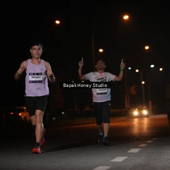 Runner Photo 7654385