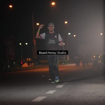 Runner Photo 7654394