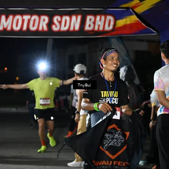 Runner Photo 7654400