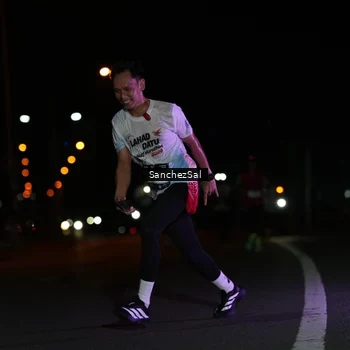 Runner Photo 7654402