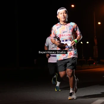 Runner Photo 7654403