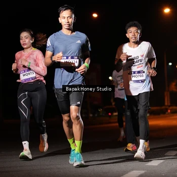 Runner Photo 7654405