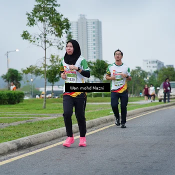 Runner Photo 7654413