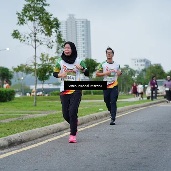 Runner Photo 7654416