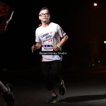 Runner Photo 7654417