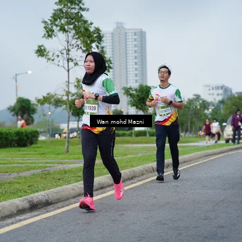 Runner Photo 7654461