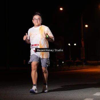 Runner Photo 7654471