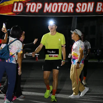 Runner Photo 7654472