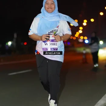 Runner Photo 7654478