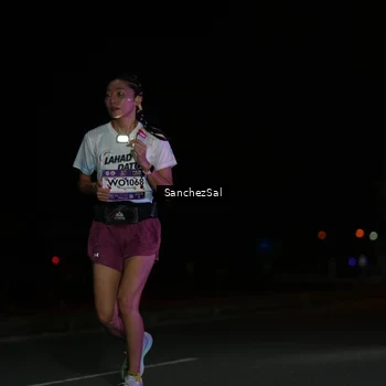 Runner Photo 7654480