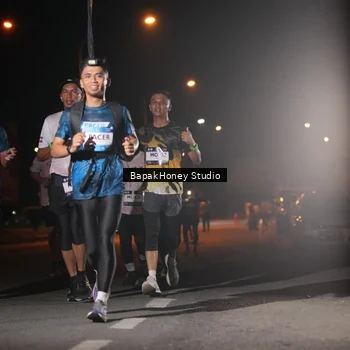 Runner Photo 7654489