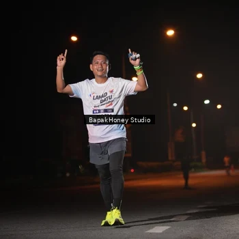 Runner Photo 7654496