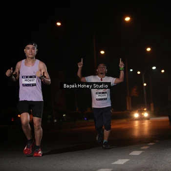 Runner Photo 7654498