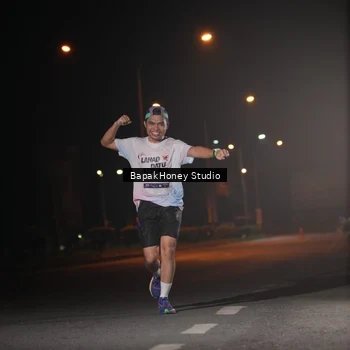 Runner Photo 7654499
