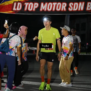 Runner Photo 7654500