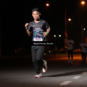 Runner Photo 7654504