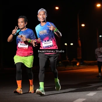 Runner Photo 7654511