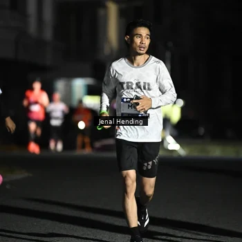Runner Photo 7654517