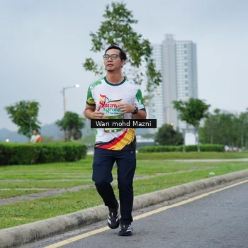 Runner Photo 7654518
