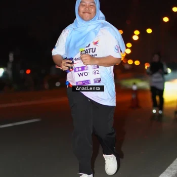 Runner Photo 7654523