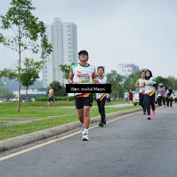 Runner Photo 7654532