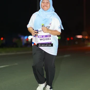 Runner Photo 7654537