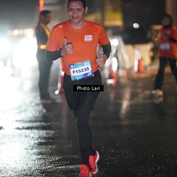 Runner Photo 7654538