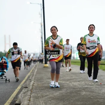 Runner Photo 7654550