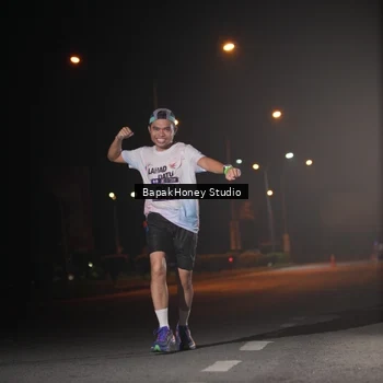 Runner Photo 7654580