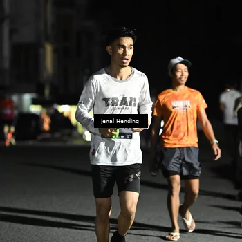 Runner Photo 7654584