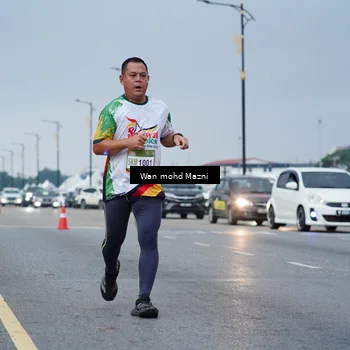 Runner Photo 7654589