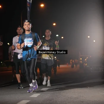 Runner Photo 7654599