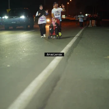Runner Photo 7654600