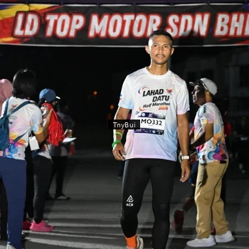 Runner Photo 7654620