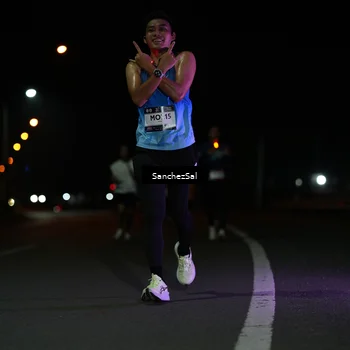 Runner Photo 7654622