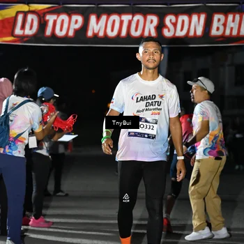 Runner Photo 7654623