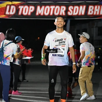 Runner Photo 7654630