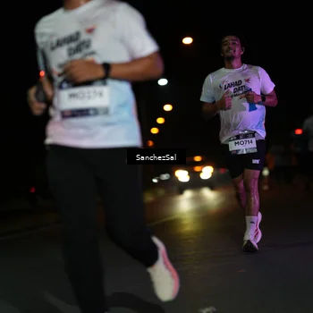 Runner Photo 7654637