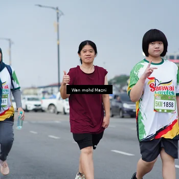Runner Photo 7654658