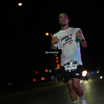 Runner Photo 7654679