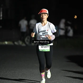 Runner Photo 7654682
