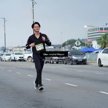 Runner Photo 7654705