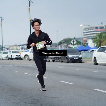 Runner Photo 7654710