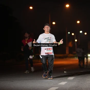 Runner Photo 7654722