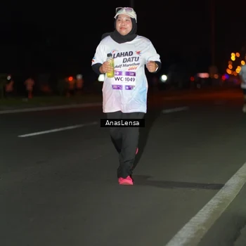 Runner Photo 7654751