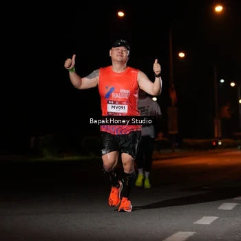 Runner Photo 7654796