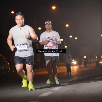 Runner Photo 7654813