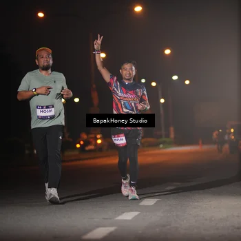 Runner Photo 7654816