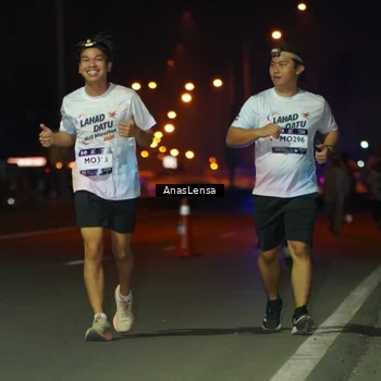 Runner Photo 7654822