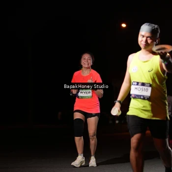 Runner Photo 7654832
